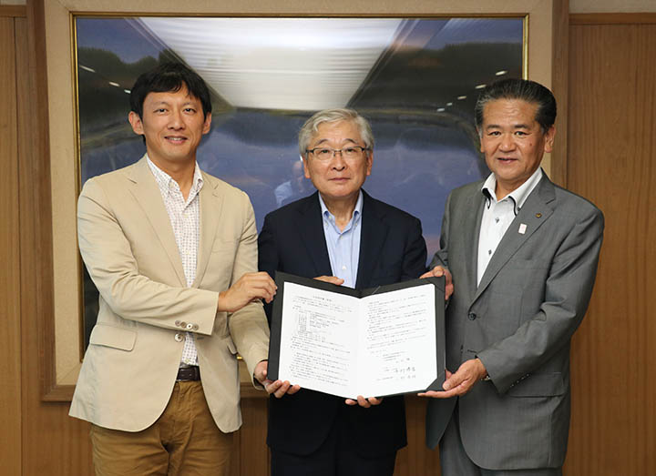 日本紙運輸倉庫物流倉庫の新設に伴う立地協定締結