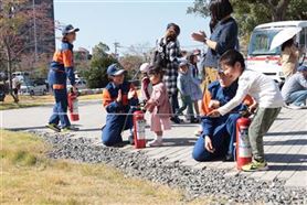 水消火器による初期消火体験
