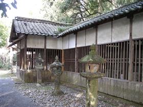 松井家墓所(春光寺)旧廟