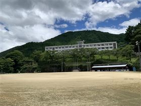 23泉小中