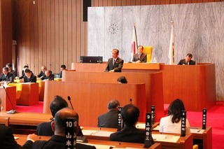 平成26年11月定例市議会 開会2.jpg