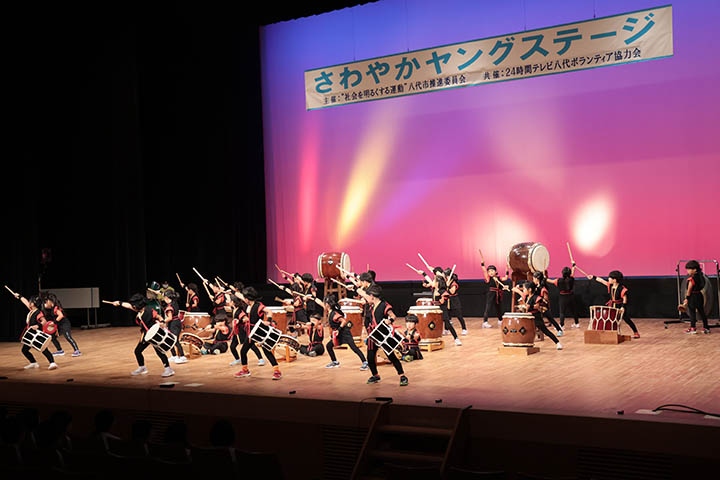 しらぬい保育園の和太鼓演奏