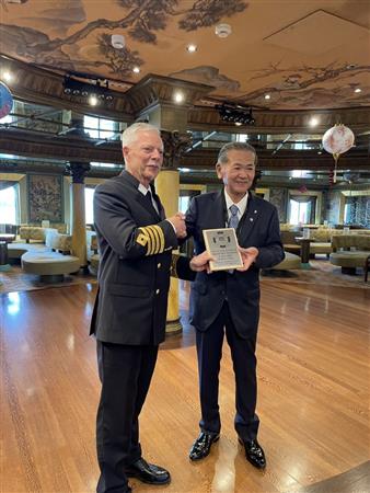 市長と船長