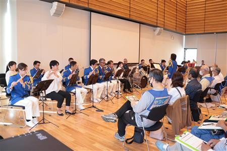 オープニングを飾った八代広域行政事務組合・音楽隊の演奏