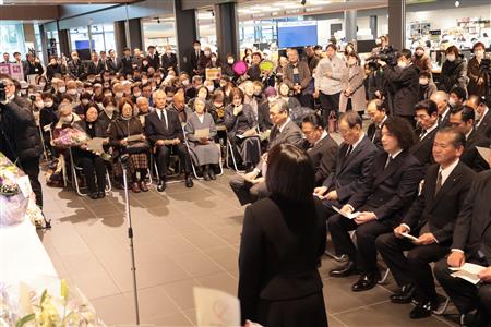 ▲参加者で八代亜紀さんの「だいじょうぶ」を合唱