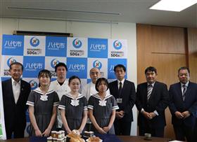 市長表敬の様子
