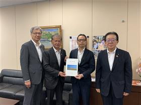7.11-1044_阿部自治行政局長