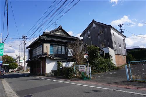 作田家住宅全景