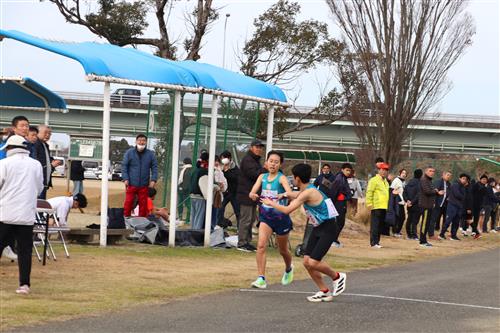 第6中継所での襷渡し