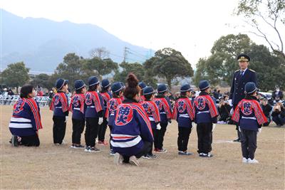 幼年消防クラブ　後ろから