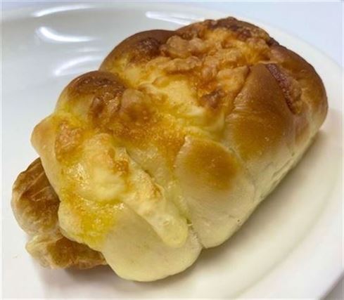 ⑮東陽せせらぎチーズちくワンドッグ