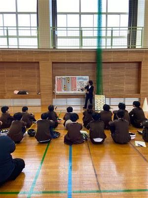 有佐小　交通安全教室