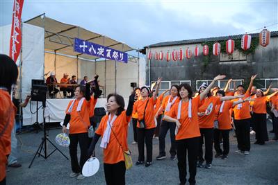 総踊りの様子