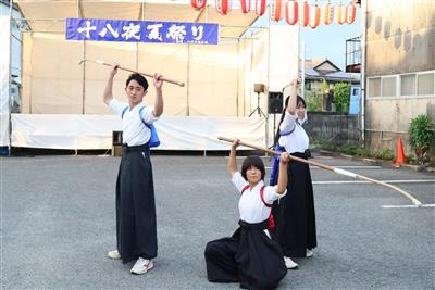八代農業高校なぎなた部による演武