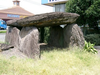 鬼の岩屋古墳.jpg