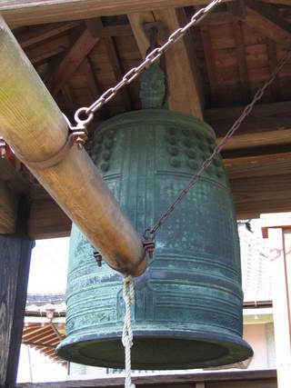 称賛寺梵鐘.JPG