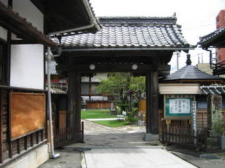 本成寺高麗門.JPG