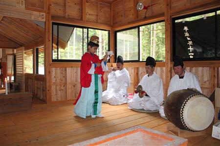 本屋敷神楽