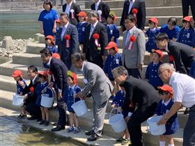 20190512八の字堰式典3